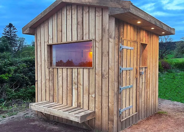 Top Accommodations Near Elie Fife