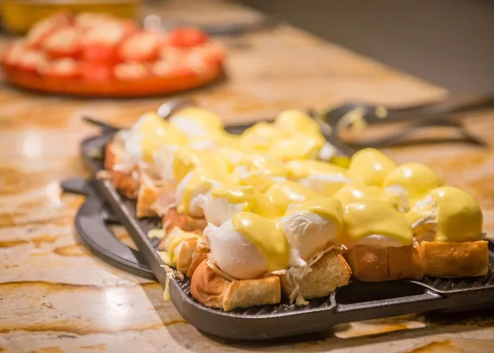 Best Hotels Near Honolulu Airport with Shuttle