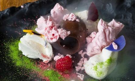 dessert with hydrogen a at Adrian Quetglas restaurant