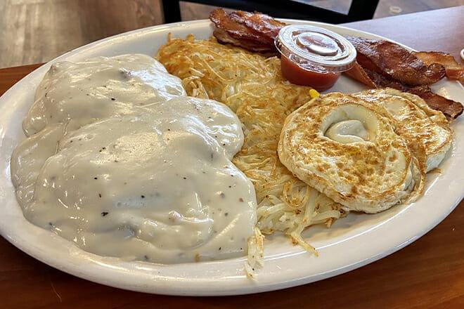 Cattleman’s Family Restaurant (Also Known As Loree's Cattleman's Restaurant)